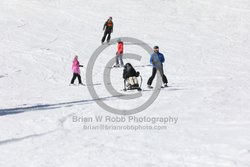 171-E-0426 <br>2025 Ski to Defeat ALS event at Mt Hood Meadows. Photo for review only and not to be reproduced.
